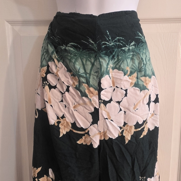 Hibiscus Collection Hawaii Wrap Pants-OSFM - Picture 2 of 13
